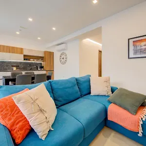  Apartment St Julians